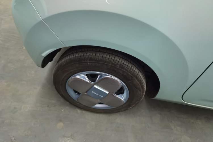 Used Geely Galaxy Panda 2024 Panda Mini 200km Dragon Edition
