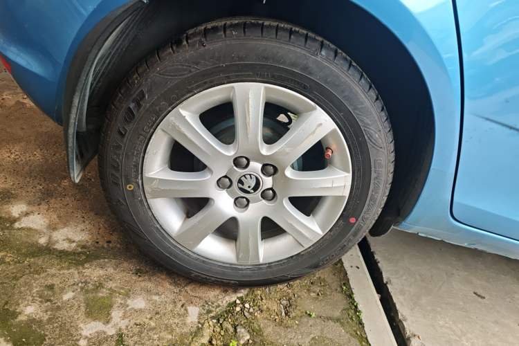 Used Skoda Fabia 2014 1.4L Automatic Crystal Edition