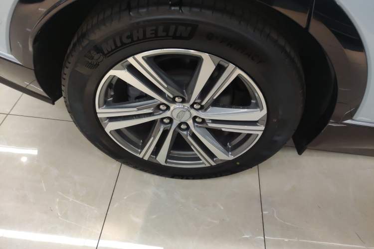 Used Cadillac LYRIQ 2022 Rear-Drive Long-Range Luxury Edition
