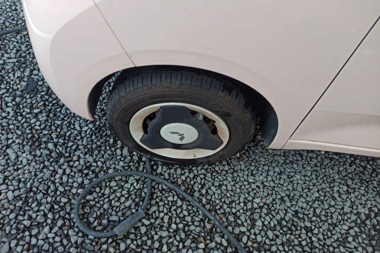 Used Wuling Hongguang MINIEV 2024 3rd Generation 215km Youth Edition