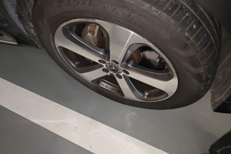 Used Mercedes-Benz GLC 2017 GLC 260 4MATIC Luxury Model
