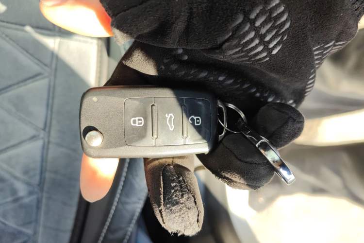 Used Volkswagen Gran Lavida 2015 230TSI DSG Comfort Edition
