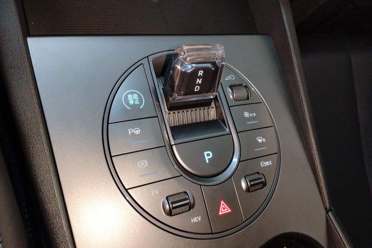 Used BYD Seal 06 New Energy 2025 DM-i Smart Drive 80KM Luxury Model Gear Lever