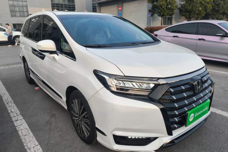 Used Honda Elysion 2022 2.0L eHEV Luxury Edition