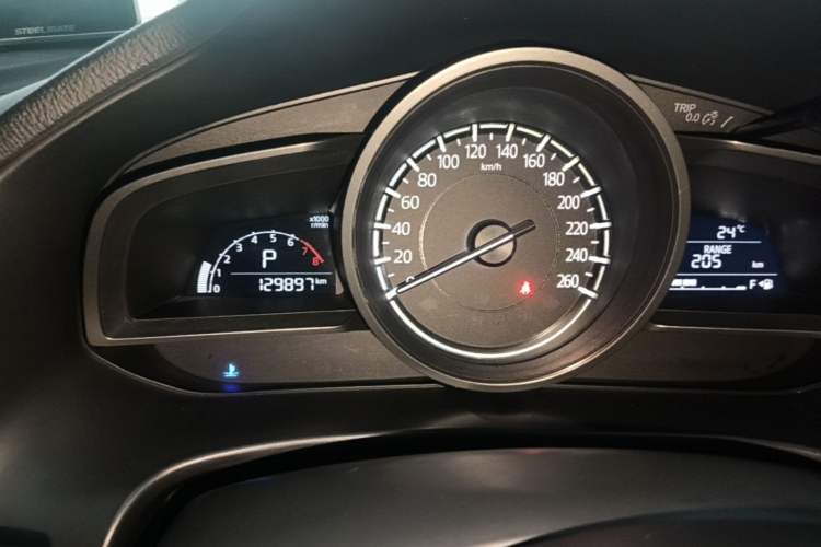 Used Mazda 3 Axela 2017 Hatchback 2.0L Automatic Luxury Model Emission Standard China V
