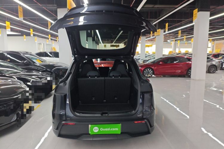 Used Tesla Model Y L 2025 Model Long-Range All-Wheel-Drive Version