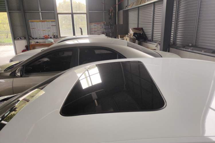 Used Chevrolet Cavalier 2019 320 Automatic Xinyue Edition Roof