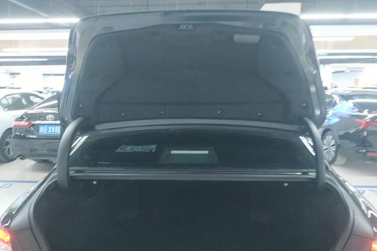 Used Toyota Camry 2023 2.0G Luxury Edition