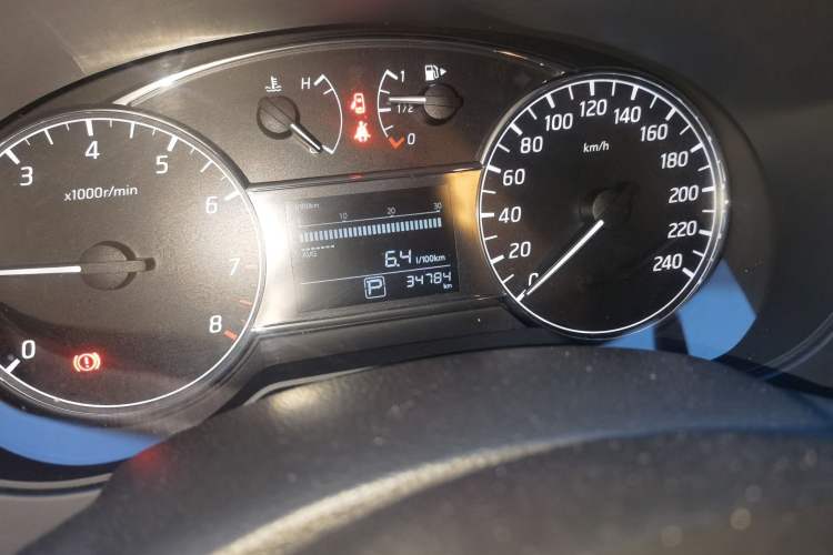 Used Nissan Tiida 2020 1.6L CVT Cool Edition
