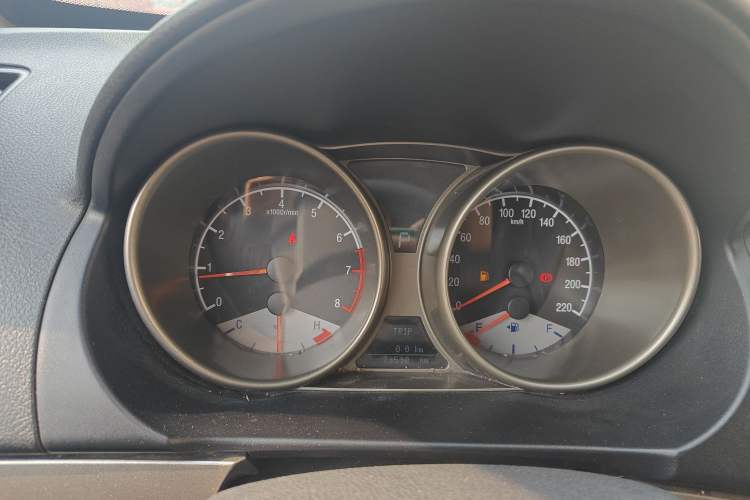 Used Geely Auto GX7 2014 2.0L Automatic Prestige Version China V Standard