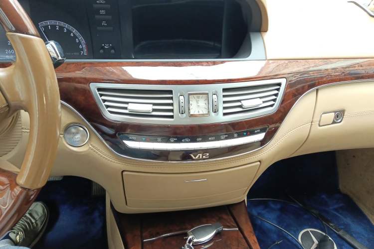 Used Mercedes-Benz S-Class 2010 S 600 L Audio And AC Panel