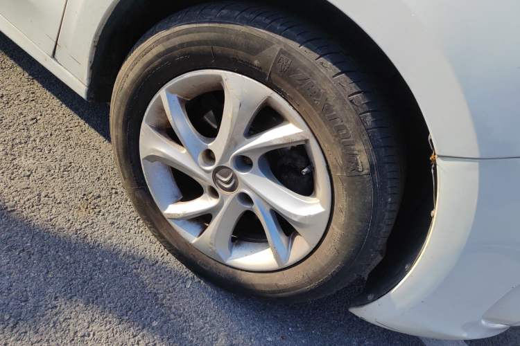 Used Citroen Elysee 2015 Zhishang Edition 1.6L Manual Fashion Model
