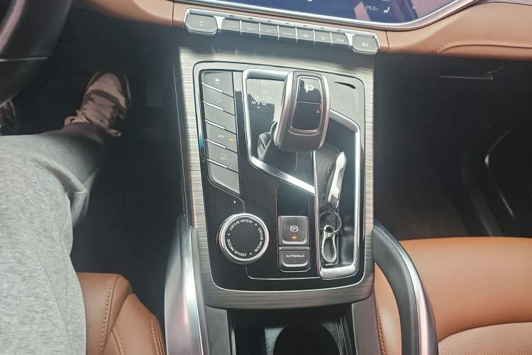 Used Geely Auto Emgrand X7 Sport 2020 1.8TD DCT Zhi Ling PRO