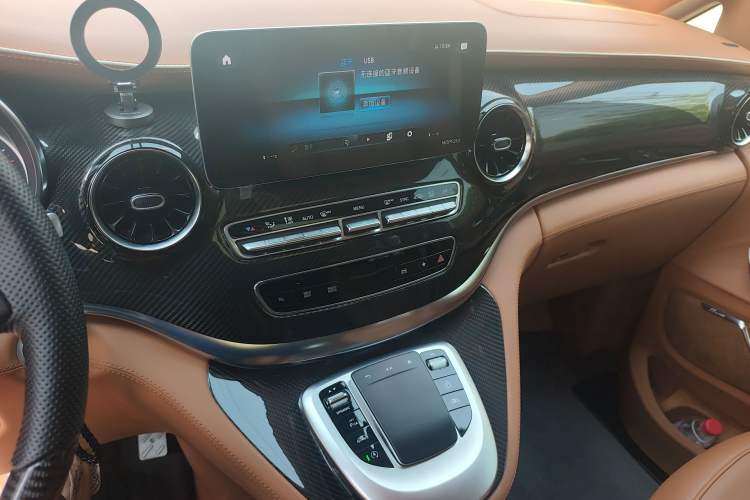 Used Mercedes-Benz V-Class 