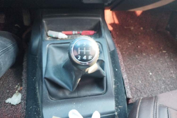 Used Great Wall Wingle 5 2017 2.2L Classic Version Two-Wheel Drive Big Double Cab 491QE
