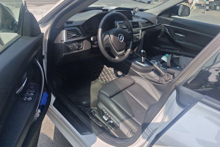 Used BMW 3 Series GT 2019 320i Sport Edition
