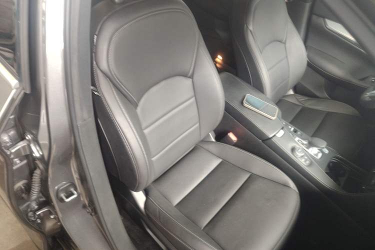 Used Infiniti QX50 2020 2.0T Two-Wheel Drive Fashion Edition Right Front Seat