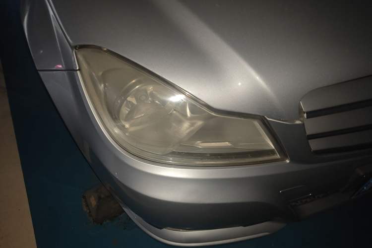 Used Mercedes-Benz C-Class 2010 C 180K Classic model