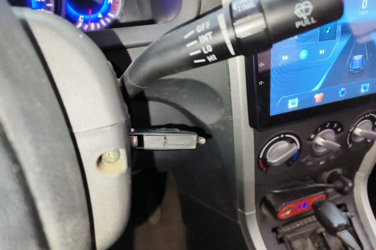 Used Suzuki Wagon R 2015 1.4L Manual All-Around Upgrade Version
