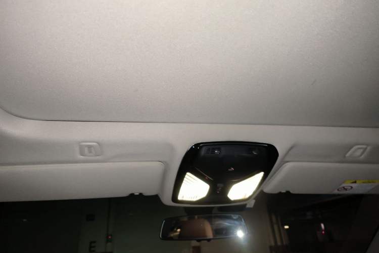 Used BMW 5 Series 2018 528Li Launch Special Edition
