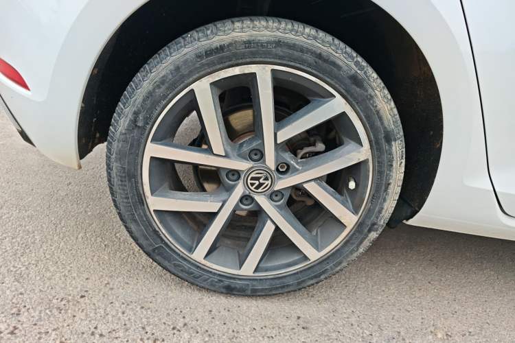 Used Volkswagen Golf 2018 230TSI Automatic Luxury Version