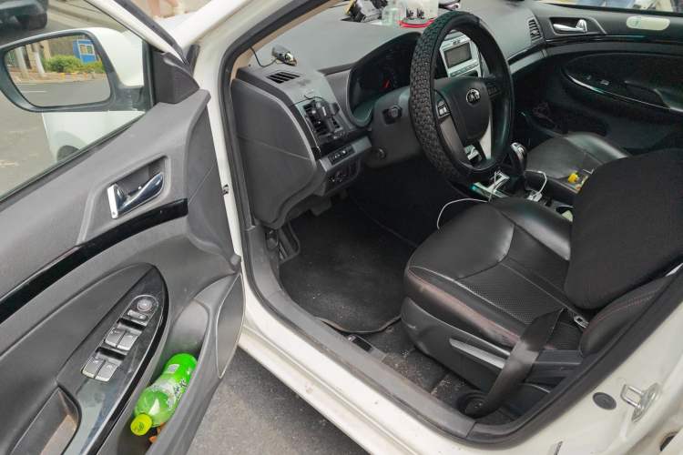Used BYD e5 2018 450 Smart Connect Enjoyment Version
