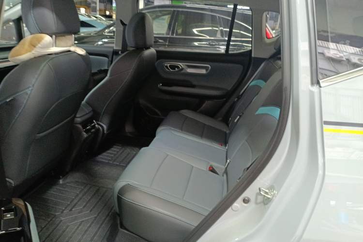 Used AION Y 2023 Plus 510 Smart Edition Left Rear Seat