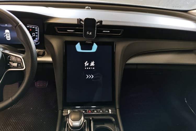 Used Hongqi H5 2024 1.5T DCT Smart Connect Flagship Edition Audio And AC Panel