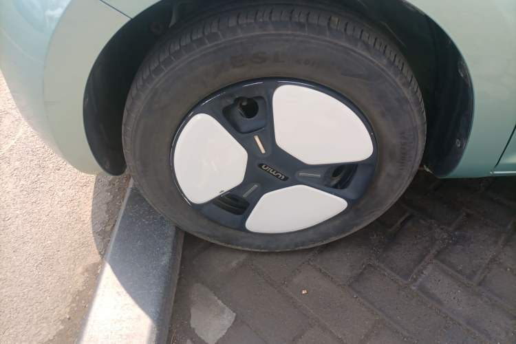 Used CHANGAN NEVO Lumin 2022 210km Sweet Edition Left Front Wheel Hub