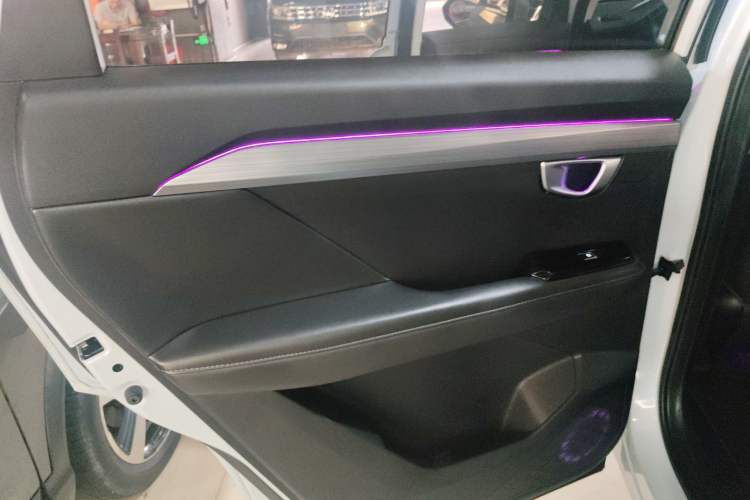 Used Wuling Asta 2022 2.0L DHT Electric-Speed Version