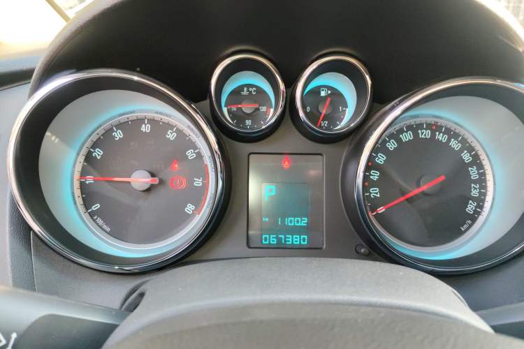 Used Buick GT 2012 XT 1.6L Automatic Fashion Edition
