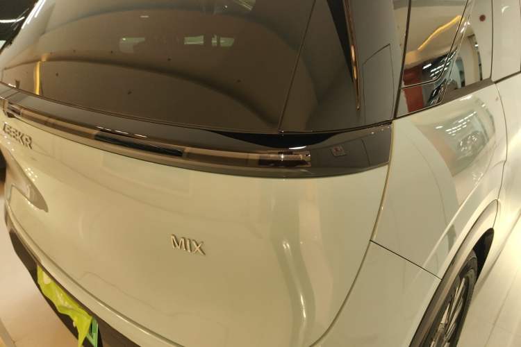 Used Zeekr MIX 2025 Intelligent Driving Version
