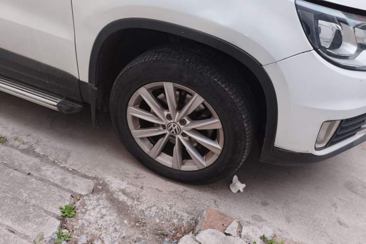 Used Volkswagen Tiguan 2017 300TSI Automatic Two-Wheel Drive Silk Road Comfort Edition
