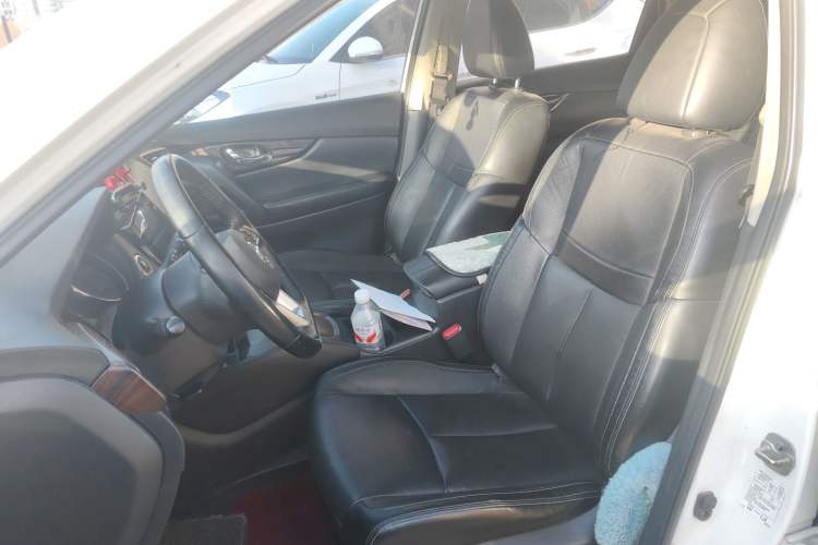 Used Nissan X-Trail 2019 2.0L CVT Smart Connect Comfort Edition 2WD
