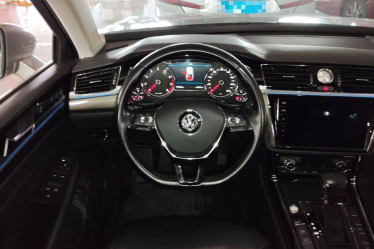 Used Volkswagen Phideon 2018 Revised Version 380TSI Two-Wheel Drive Business Edition Steering Wheel