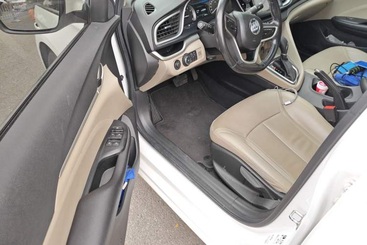 Used Buick GT 2018 15T Dual-Clutch Elite Model China V Standard