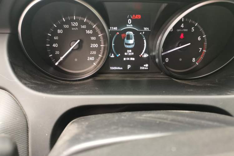 Used Land Rover Discovery Sport 2019 240 PS SE Dynamic Version China VI Standard Odometer Close Up