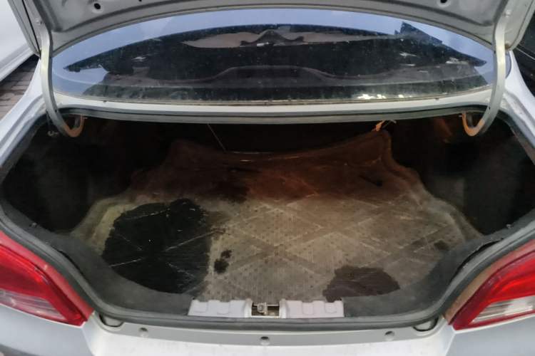 Used FAW Xiali 2012 N3 1.0L Sedan - Practical Model
