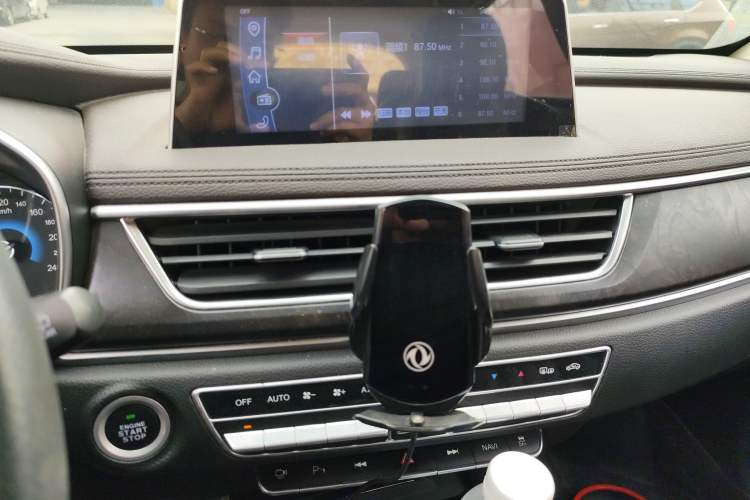 Used Dongfeng Fengon 580 2017 1.5T CVT Smart Connectivity Model