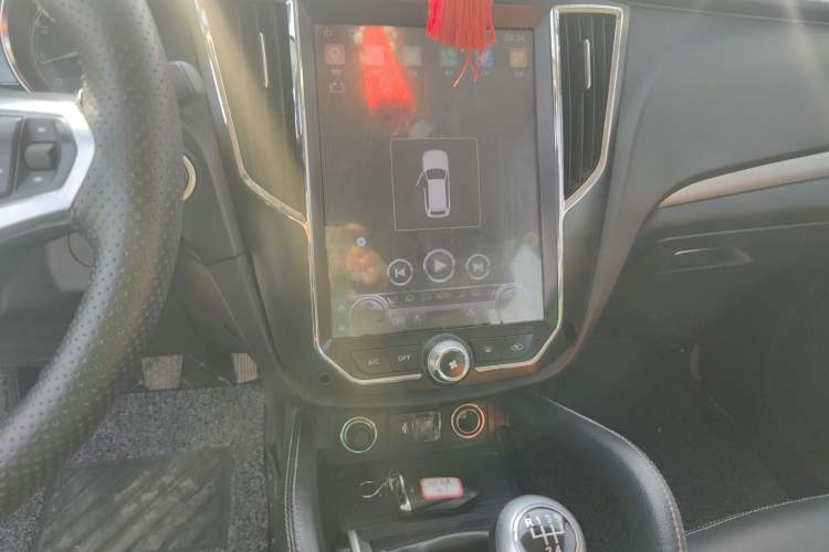 Used Zotye SR7 2016 1.5T Manual Cube Road Edition China IV Standard
