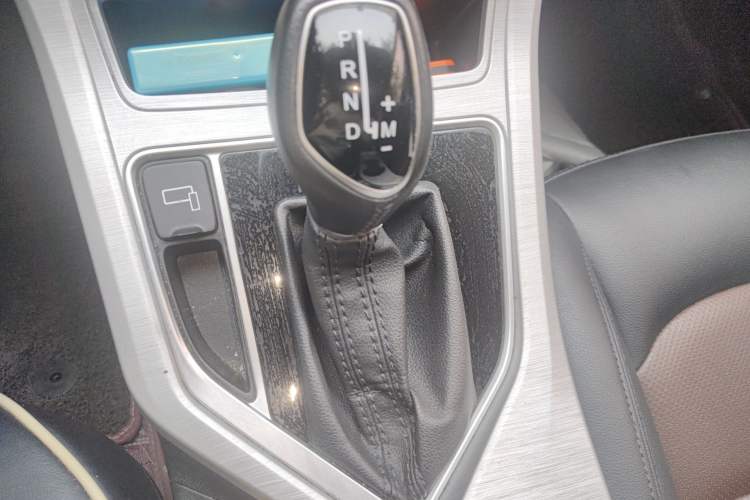 Used Geely Auto Vision 2019 Upgraded Model 1.5L CVT Luxury Version China VI Standard