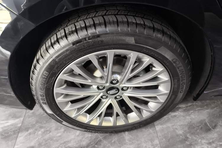 Used Bestune B70 2022 Third Generation 1.5T Automatic Enjoyment Version Right Rear Wheel Hub