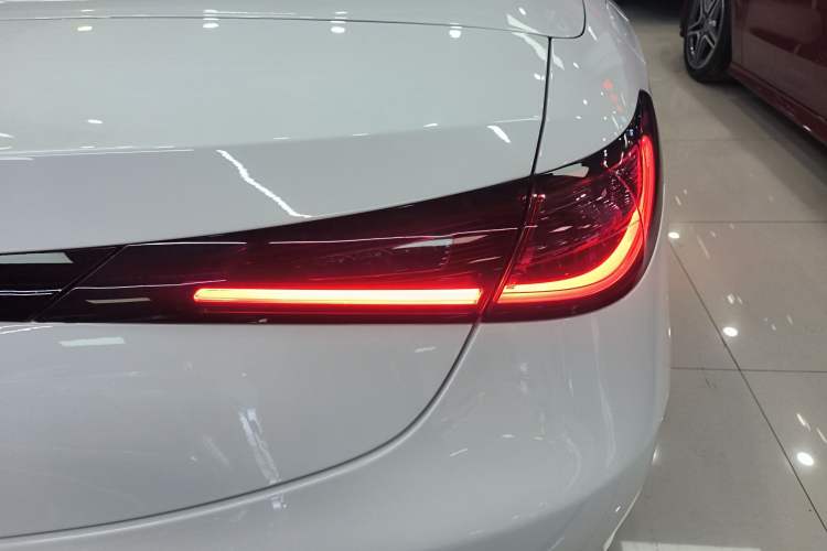 Used Mercedes-Benz CLE 2024 CLE 260 Convertible Coupe Exterior 3