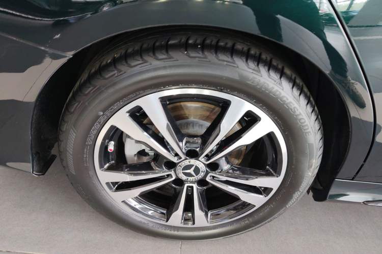 Used Mercedes-Benz C-Class 2020 C 260 Sport Edition Right Rear Wheel Hub