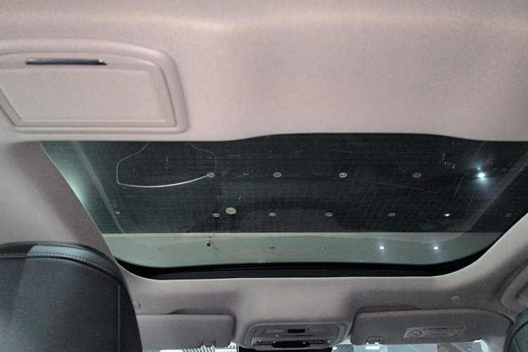 Used Lincoln Z 2022 Facelift iEnjoy Luxury Edition Headliner