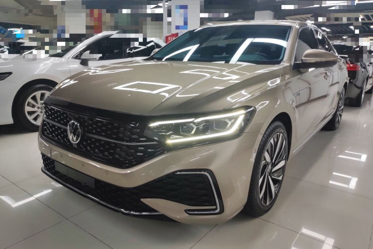 Used Volkswagen Passat 2022 330TSI Starry Luxury Edition