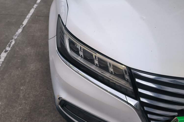 Used Roewe RX5 New Energy 2017 eRX5 50T Hybrid Connected Prestige Flagship Edition
