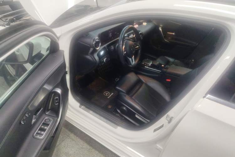Used Mercedes-Benz A-Class 2020 Second Facelift A 180 L Sport Sedan Driver Seat