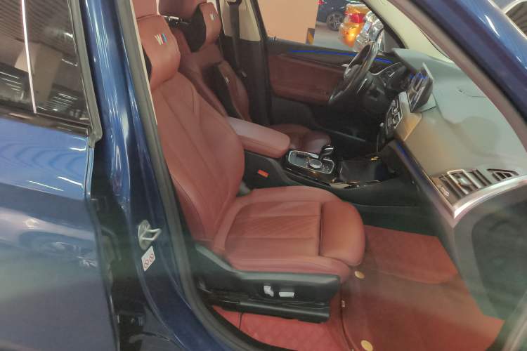 Used BMW X3 2022 Second Facelift xDrive30i Leading Edition M Night Sky Package
