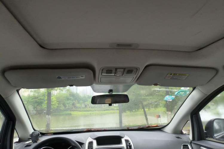 Used CHANGAN KAICHENG Ruixing S50 2017 1.5L Manual Economy Model
